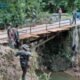 Sinergi Yonif TP 904 dan Kodim 0205/TK Percepat Pembangunan Jembatan Garuda di Mardinding