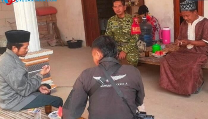 Penguat Kerukunan Warga, Babinsa Torjun Gelar Komsos Bersama Tokoh Agama Sampang