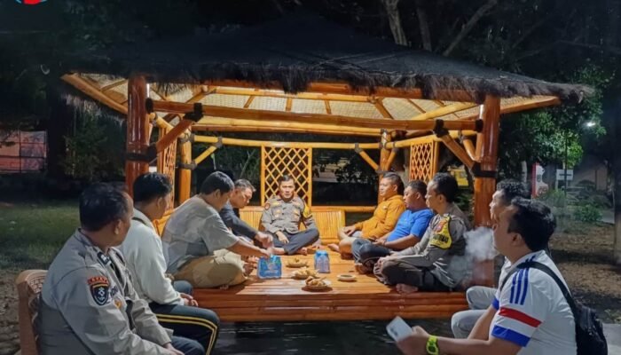 Inovasi Polsek Kandat: Saung Rembug Hadir Sebagai Ruang Komunikasi dan Problem Solving Warga Kediri