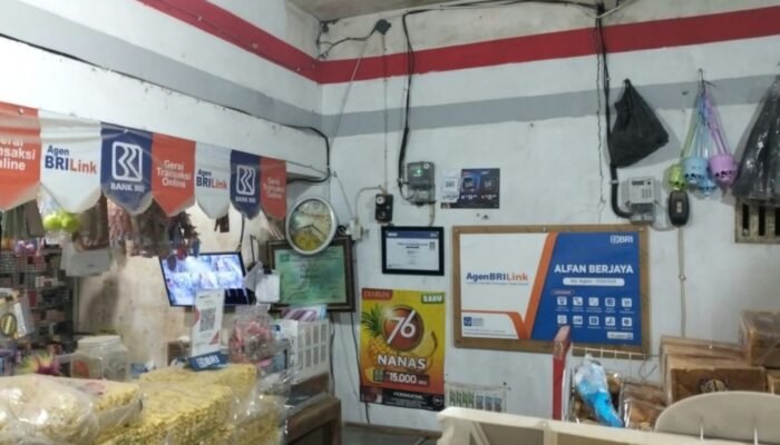 Agen BRILink Alfan Berjaya Sampang: Penggerak Ekonomi Petani Garam Pesisir