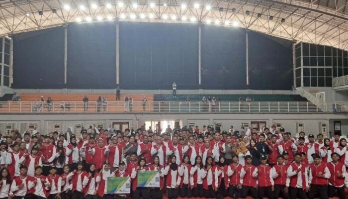 Gresik Lepas Atlet dan Ofisial Kontingen Popda XV dan Peparpeda III Jatim 2026, Siap Harumkan Nama Daerah 