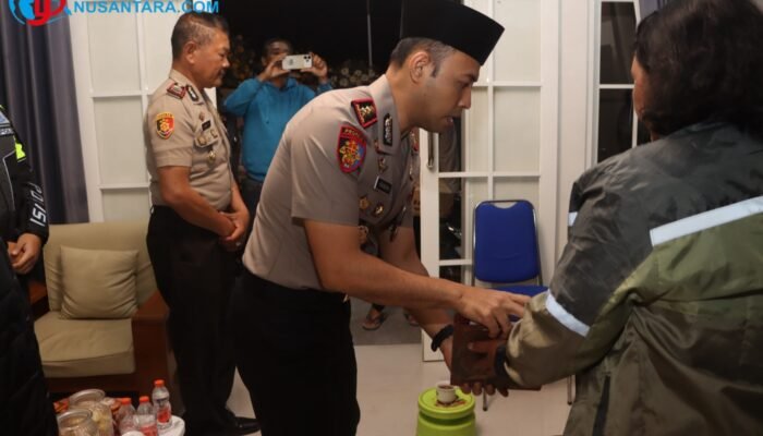 Karhutla di TNBTS Makan Korban Jiwa, Kapolres Pasuruan Sambangi Rumah Duka di Tosari